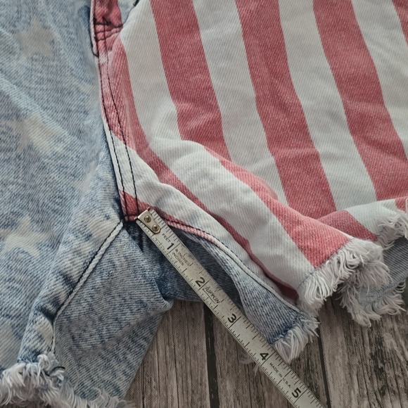 Judy Blue Patriotic denim shorts - Picture 7 of 8